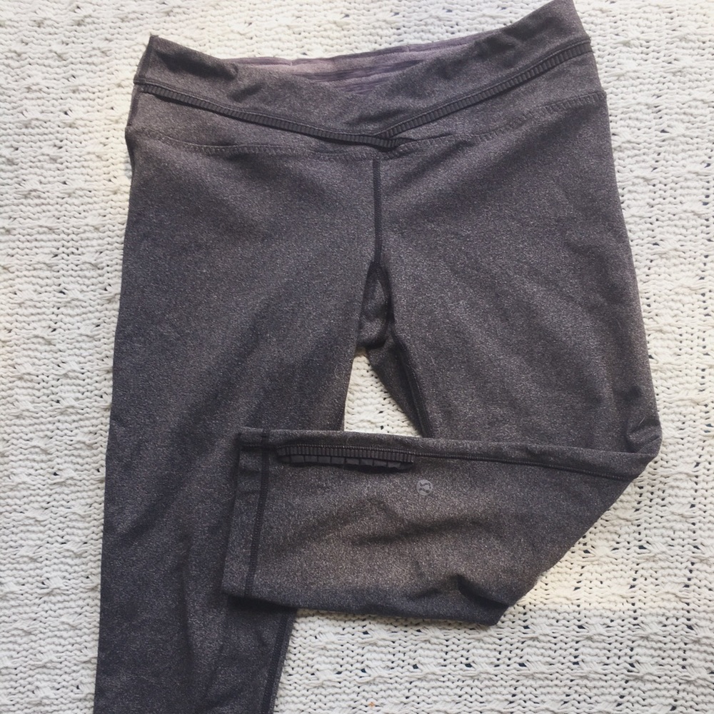 LULULEMON Pritti Ruffle Crop Leggings - Picture 4 of 6